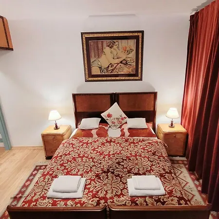 Balladyny7 Art Deco Swiatlowod Apartamento Varsóvia