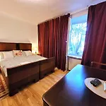 Balladyny7 Art Deco Swiatlowod Apartman Varsó